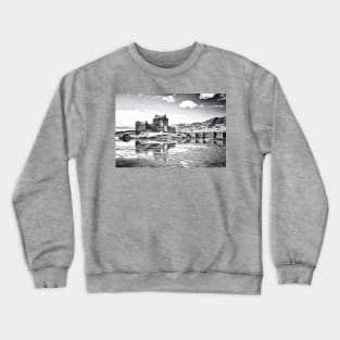 Eilean Donan Castle Crewneck Sweatshirt